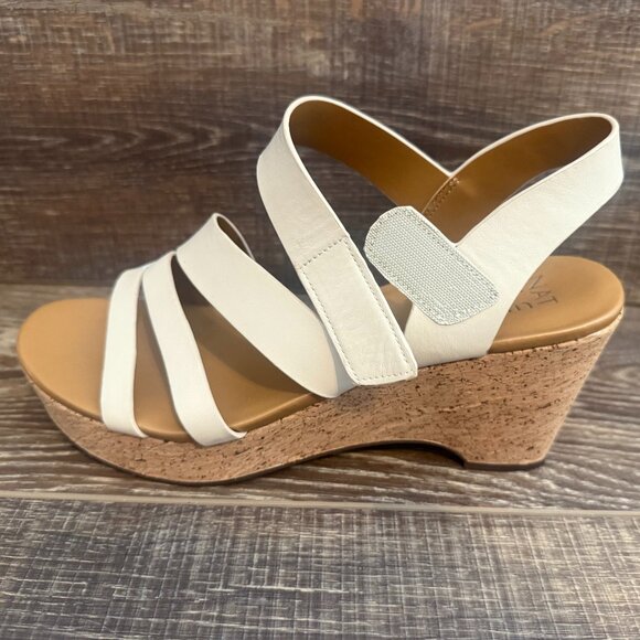 Naturalizer Cynthia Wedge Sandal - Size 9.5W - Picture 13 of 14